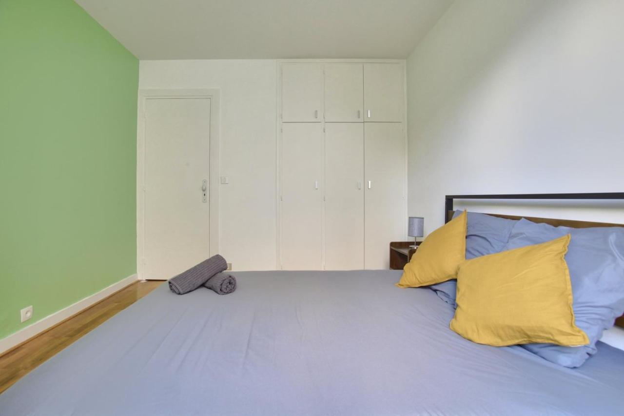 Luxurious 2 Bedrooms Tour Eiffel Breteuil Free Netflix Paris Exterior foto